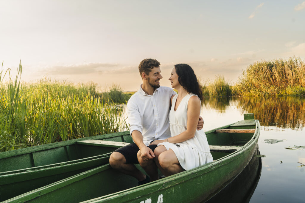 Sesja narzeczeńska w Narwiańskim Parku Narodowym