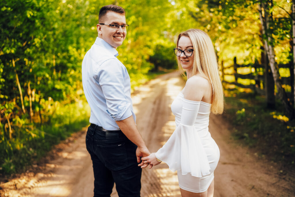 Sesja narzeczeńska - piękne portrety przyszłej pary młodej